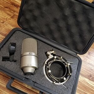 MXL 990 Vocal Condenser Microphone with Shock Mount and Case Set Of 3 Studio